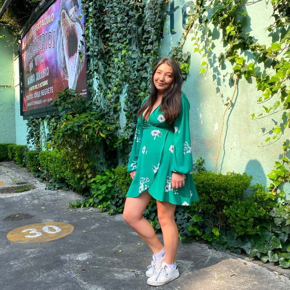 Size Large Reverse Green Floral Wrap Dress - Picture 6 of 7